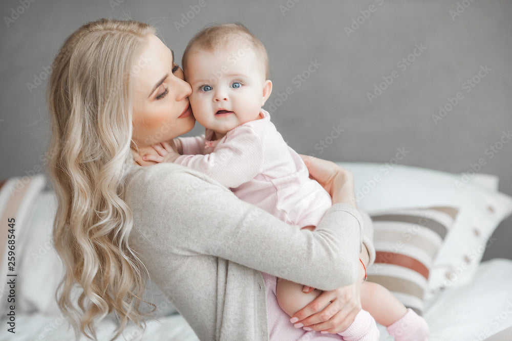 Laura M, 6-month-old mum